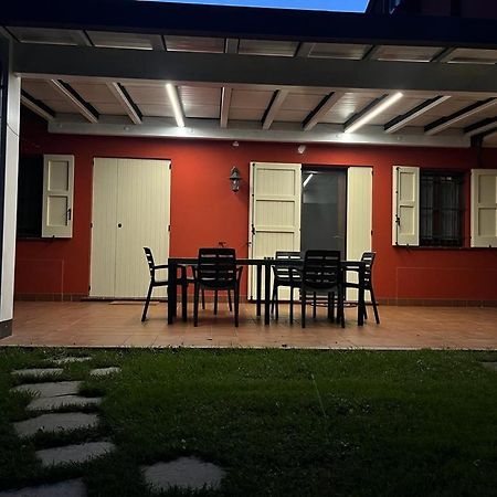 Tenuta Ferrari Cortile エクステリア 写真