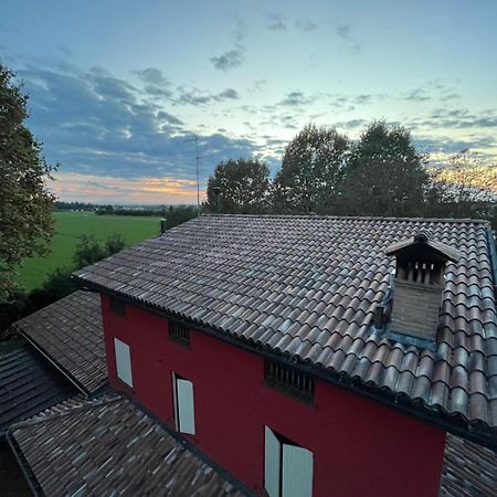 Tenuta Ferrari Cortile エクステリア 写真