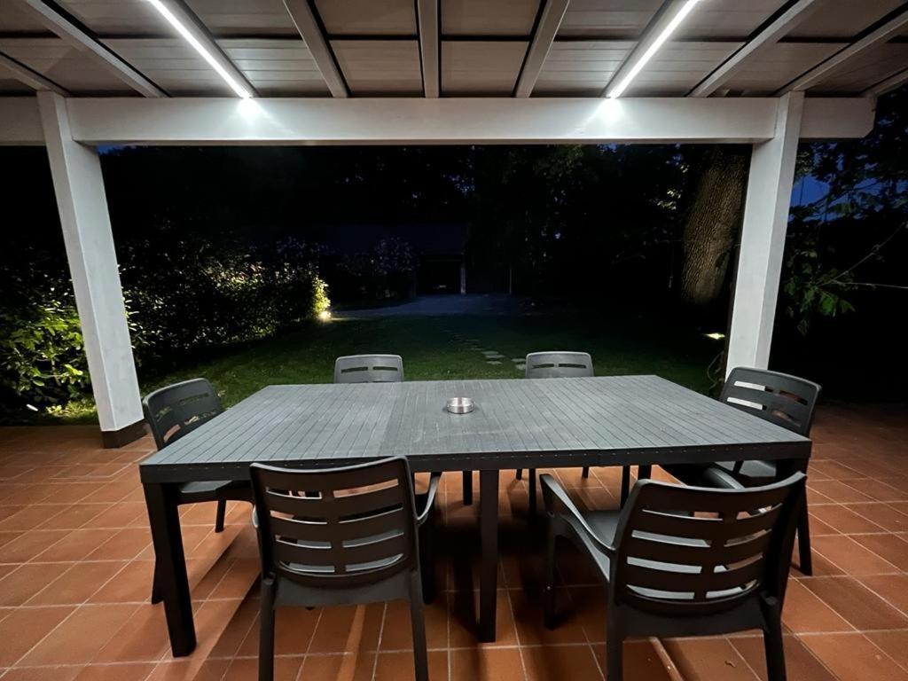 Tenuta Ferrari Cortile エクステリア 写真